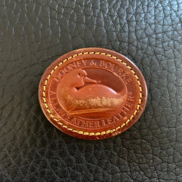 Vintage Dooney & Bourke Classic Top Zip Crossbody - Picture 4 of 16